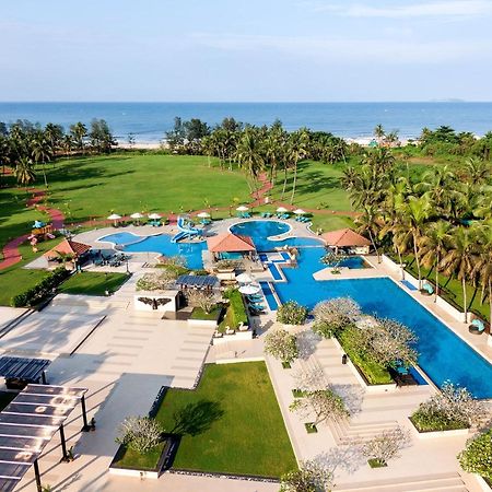 Kenilworth Resort & Spa, Goa Utorda Bagian luar foto