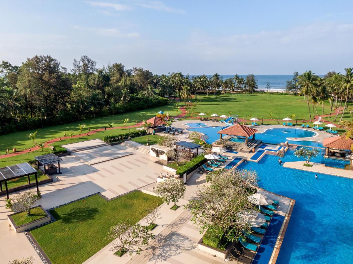 Kenilworth Resort & Spa, Goa Utorda Bagian luar foto